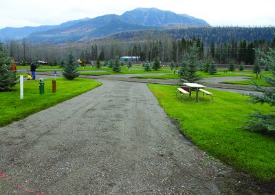 Fernie RV Resort - premium pull through3